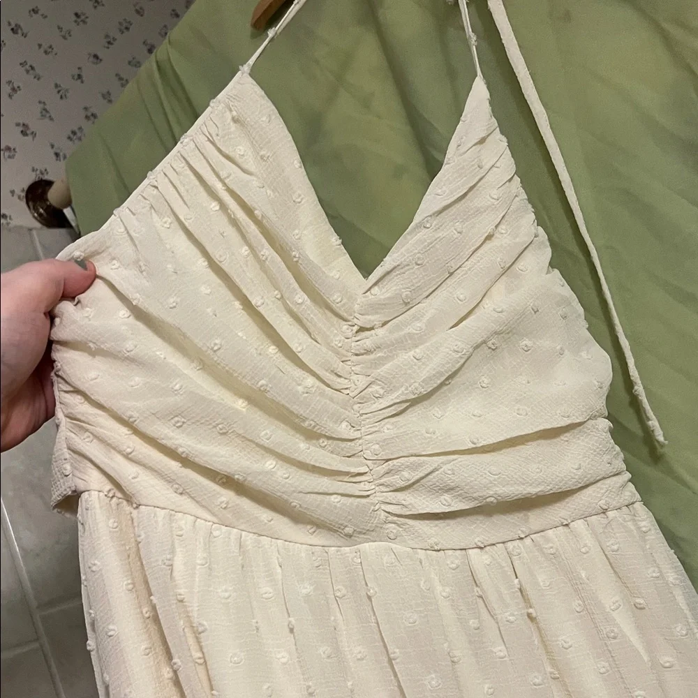 Elegant White Halter Maxi Dress - Picture 3 of 8